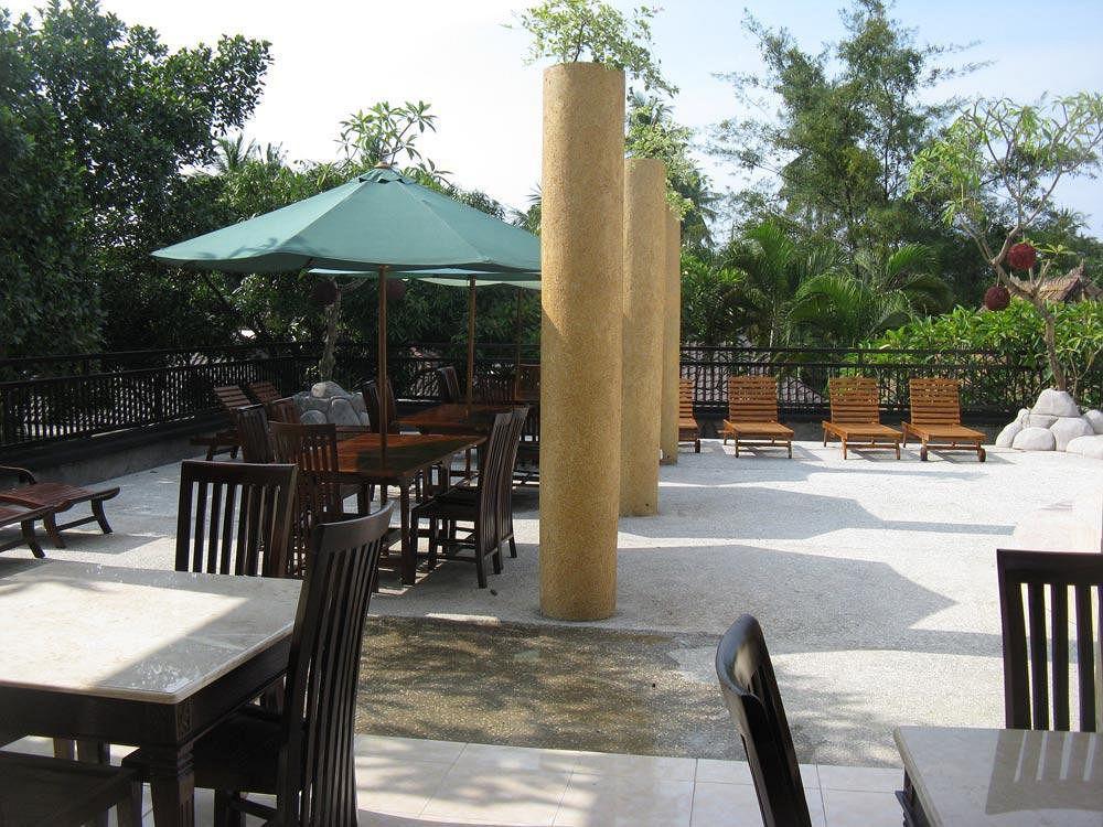 Oyo 2334 Melka Excelsior Hotel Singaraja  Exterior photo