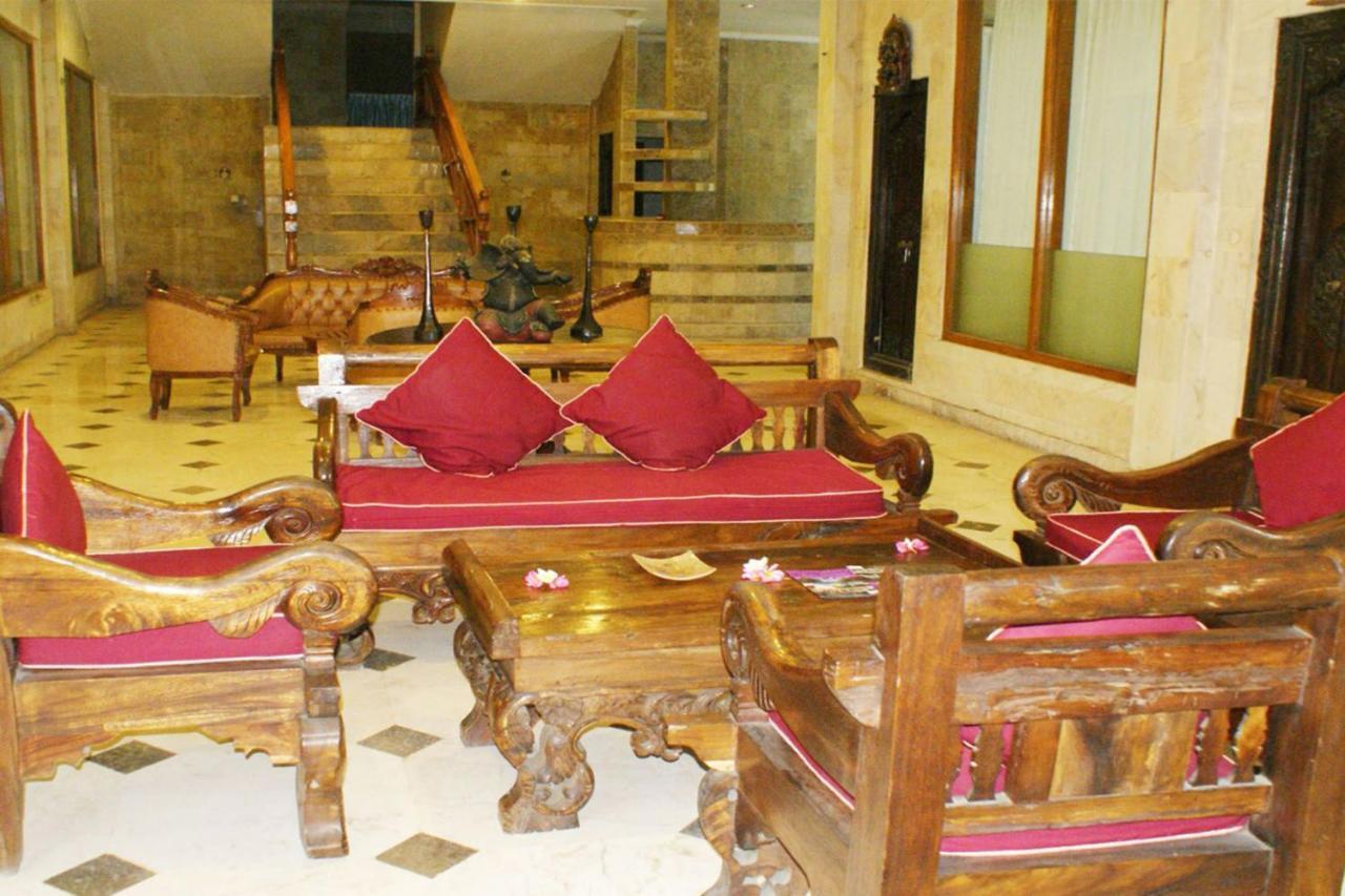 Oyo 2334 Melka Excelsior Hotel Singaraja  Exterior photo